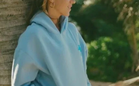 The Rise of the Pink Palm Puff Website