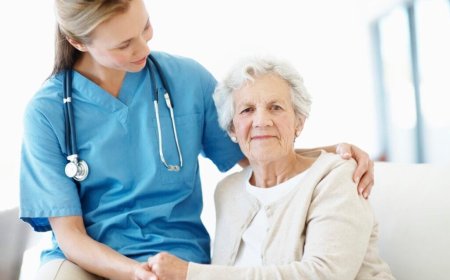 Why Home Nursing Services Are a Smart Choice for Loved Ones