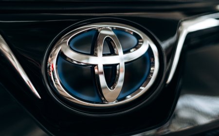 Your Toyota's Pit Stop: The Premier Toyota Service Center in Faridabad