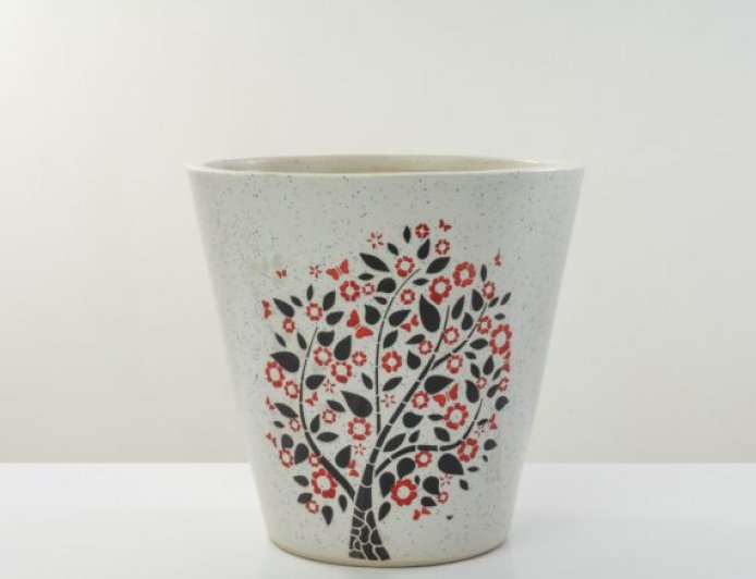 How to Choose the Perfect Big Plant Pots Online for Your Indoor Jungle