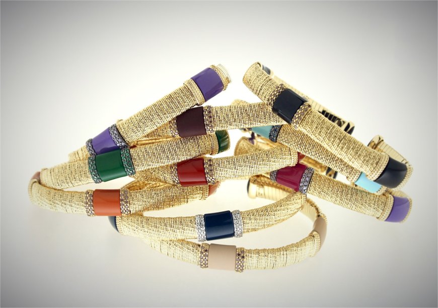 How Influencers Are Boosting Wholesale Jewelry Sales